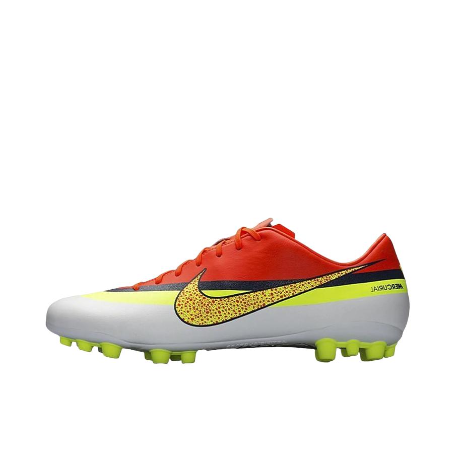 推荐商品：Nike Mercurial Victory IV CR AG 足球鞋 胶质短钉人造草坪舒适耐磨 白色/橙色