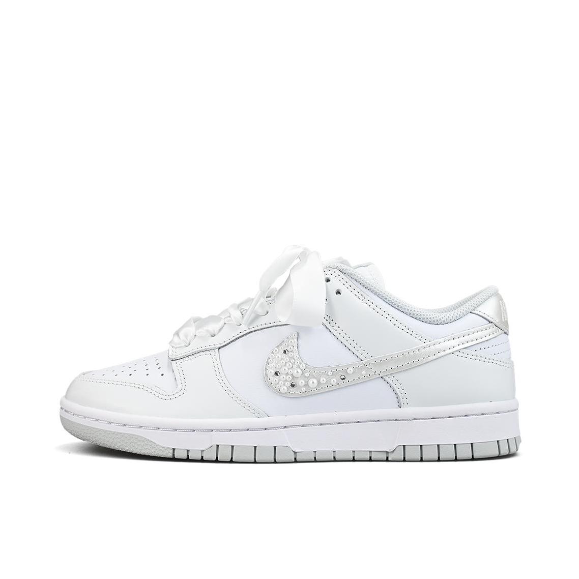 推荐商品：【定制球鞋】 Nike Dunk 板鞋 平跟系带防滑耐磨做旧高街简约百搭潮流复古美式 女款/鲛人泪