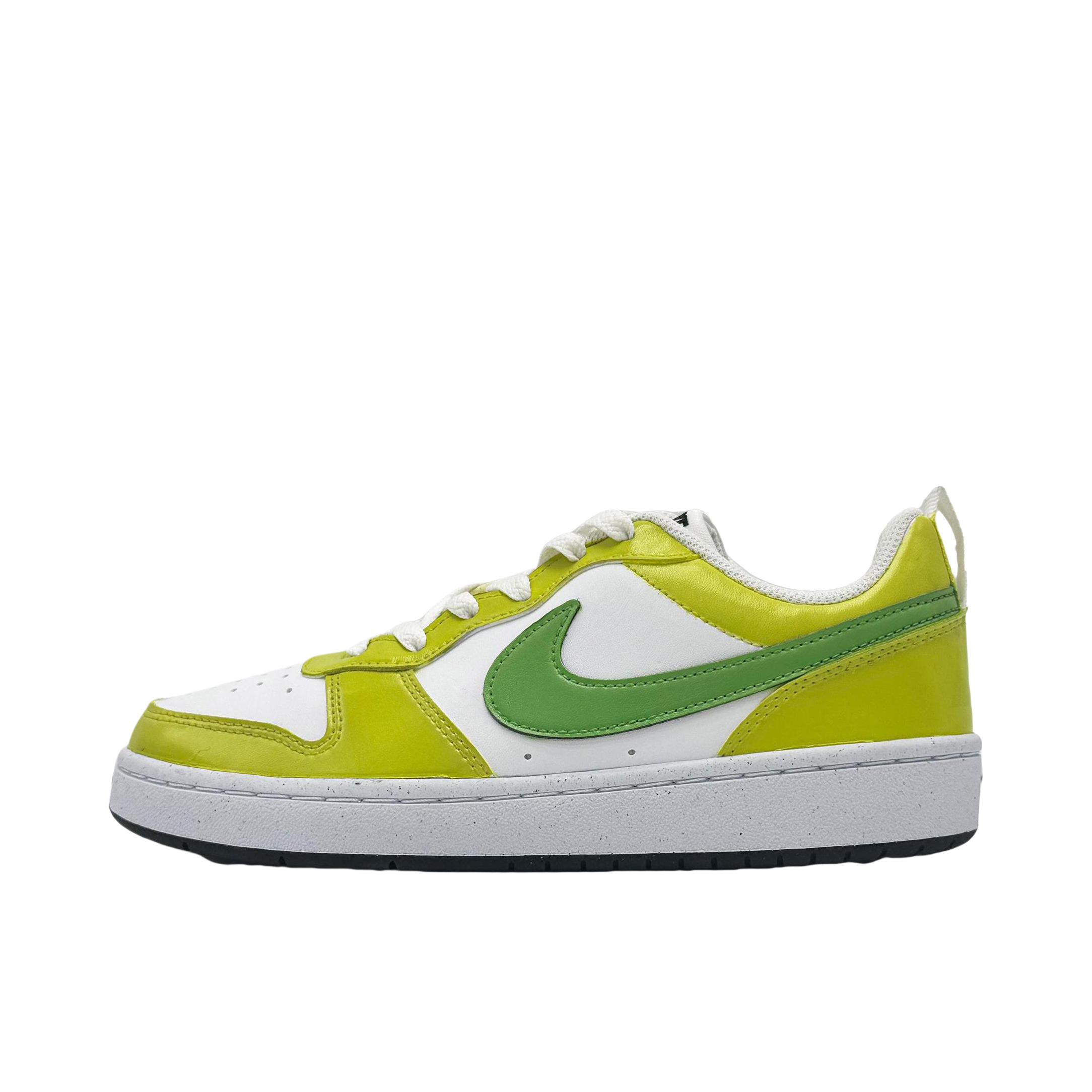 推荐商品：【定制球鞋】 Nike Court Borough 板鞋 防滑防水轻便减震手绘减龄做旧甜酷高街合成革甜妹包裹性复古婚鞋增高小白鞋薄底秋冬脏脏鞋 大童/青苹果之夏