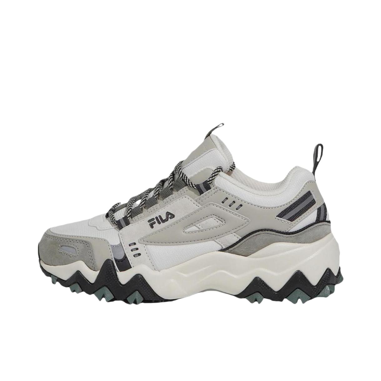 推荐商品：FILA/斐乐 Oakmont 欧客漫 防滑耐磨 减震透气 潮流复古 运动休闲 增高 织物合成革 老爹鞋 灰色/黑色 