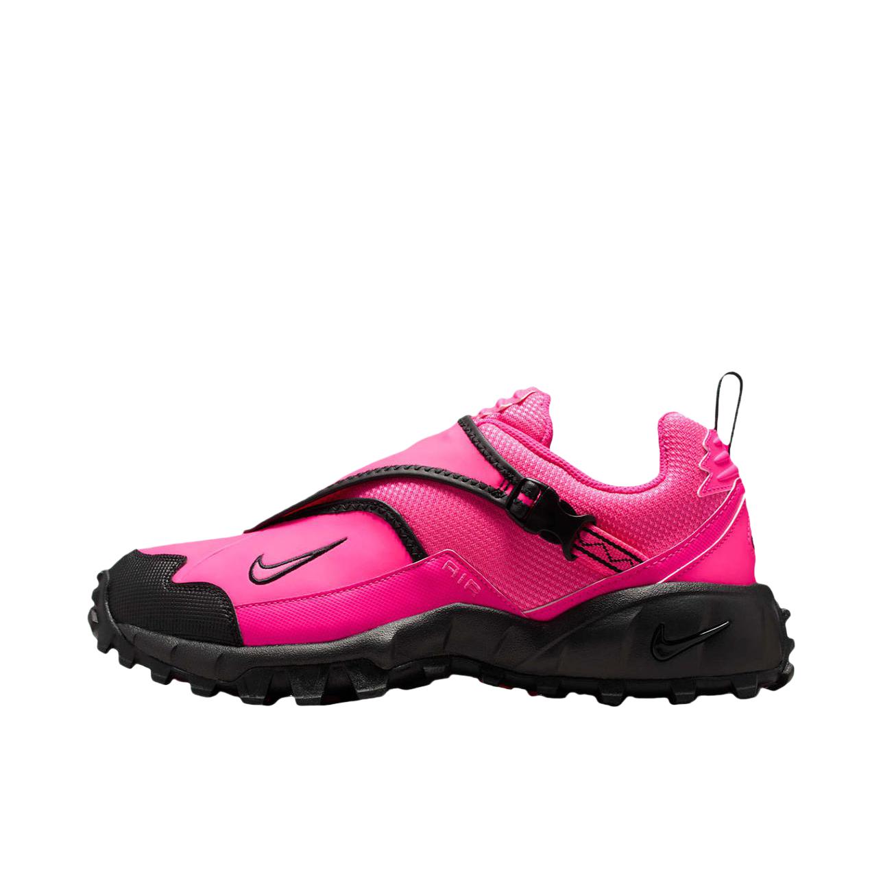 推荐商品：Nike ACG Air Phassad 登山鞋 防滑透气低帮耐磨 粉色/黑色