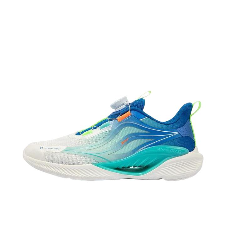 推荐商品：特步 氢风5.0 飞弹科技 旋转纽扣科技 舒适软底 网面透气 旋钮扣 防滑耐磨 缓震 简约休闲 运动鞋儿童 大童/密网/帆白/普鲁士蓝