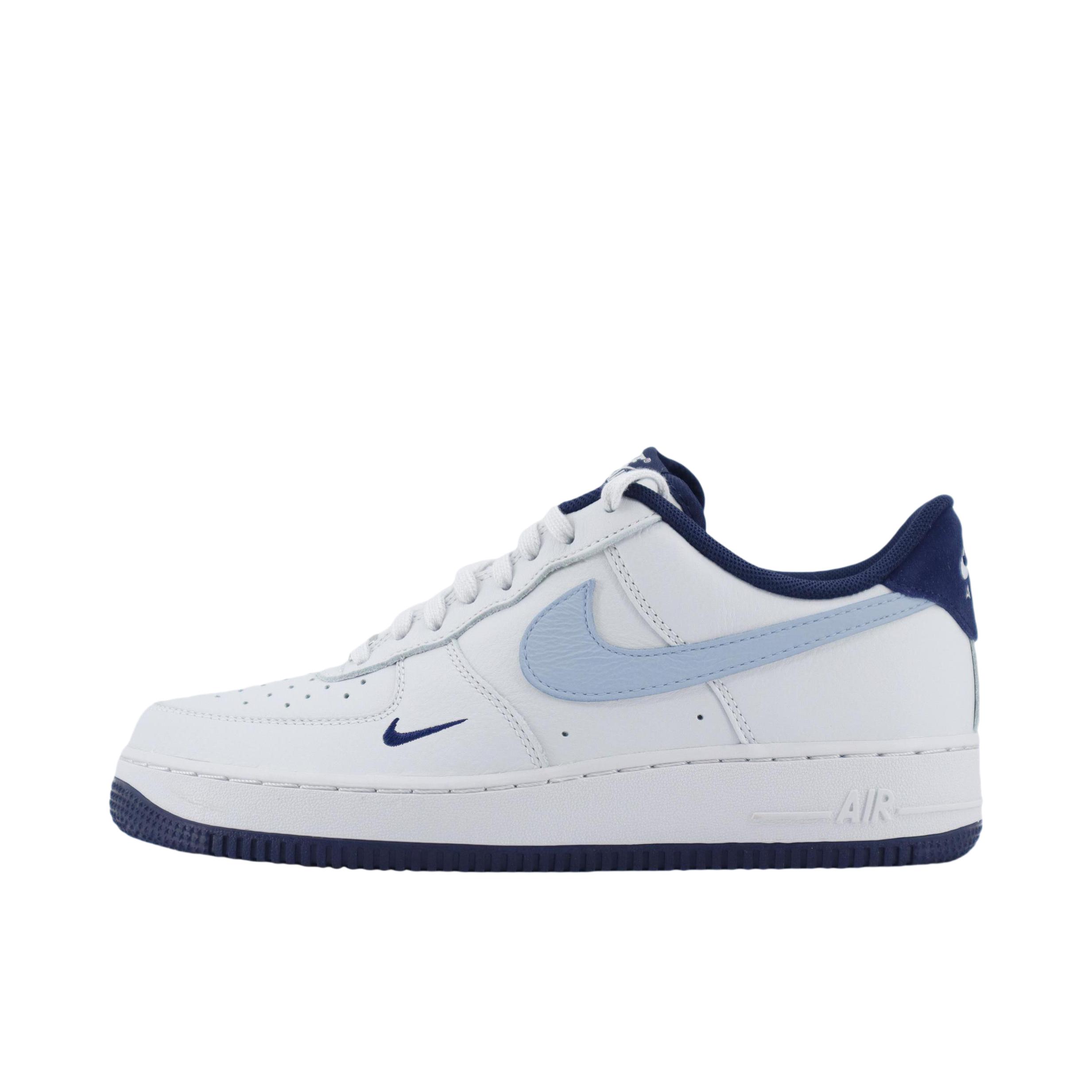 推荐商品：【定制款】 Nike Air Force 1 板鞋 防滑减震耐磨低帮增高 浅蓝双钩