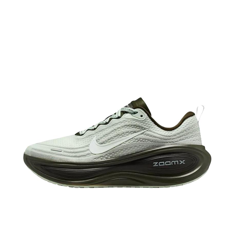 推荐商品：Nike Vomero Plus 超级迈柔 跑鞋 耐磨系带回弹网布支撑缓震轻便训练防滑贴合圆头 女款/浅绿色