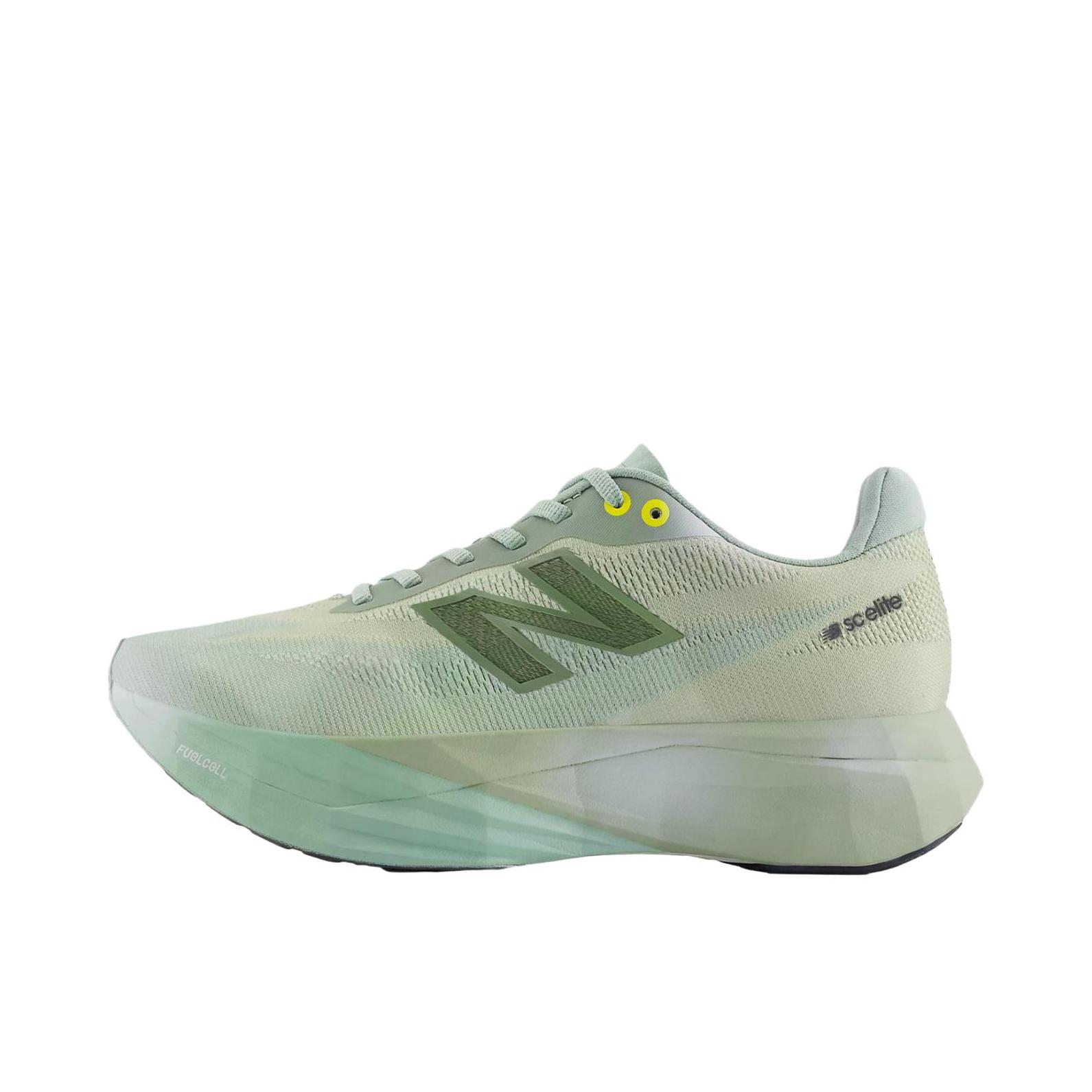 推荐商品：New Balance FuelCell SuperComp Elite V5 跑鞋 百搭透气休闲圆头碳板回弹竞速马拉松减震贴合耐用 B宽/女款/绿色