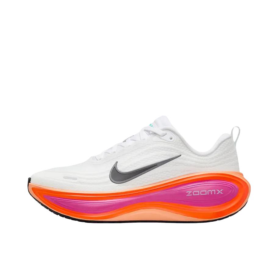 推荐商品：Nike Vomero Plus 超级迈柔 跑鞋 耐磨系带回弹网布支撑缓震轻便训练防滑贴合圆头 白色/橙色/粉色
