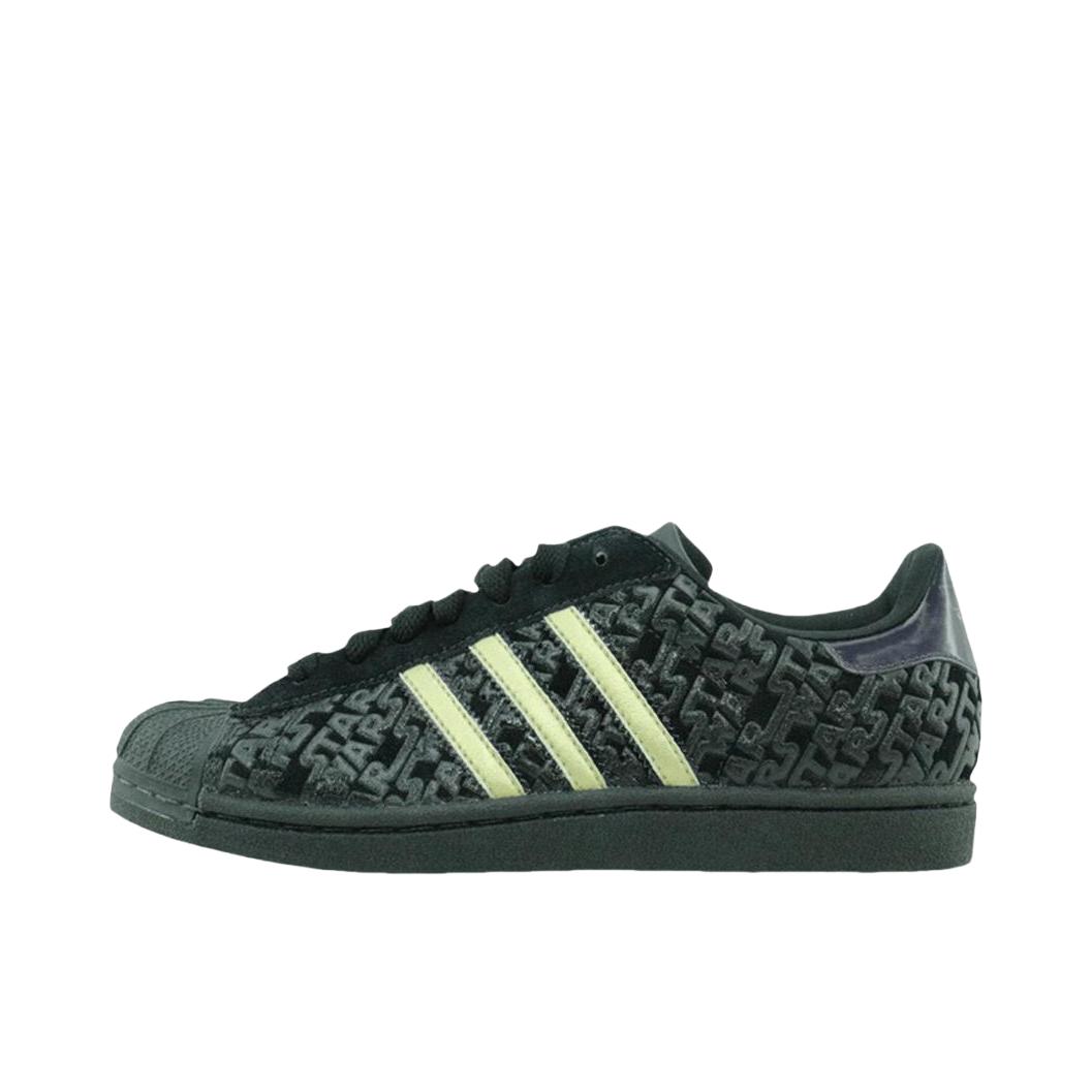 推荐商品：【定制球鞋】 adidas Originals Superstar 板鞋 防踢减震防滑耐磨百搭潮流时尚合成革贝壳头 Star Wars联名/深绿色