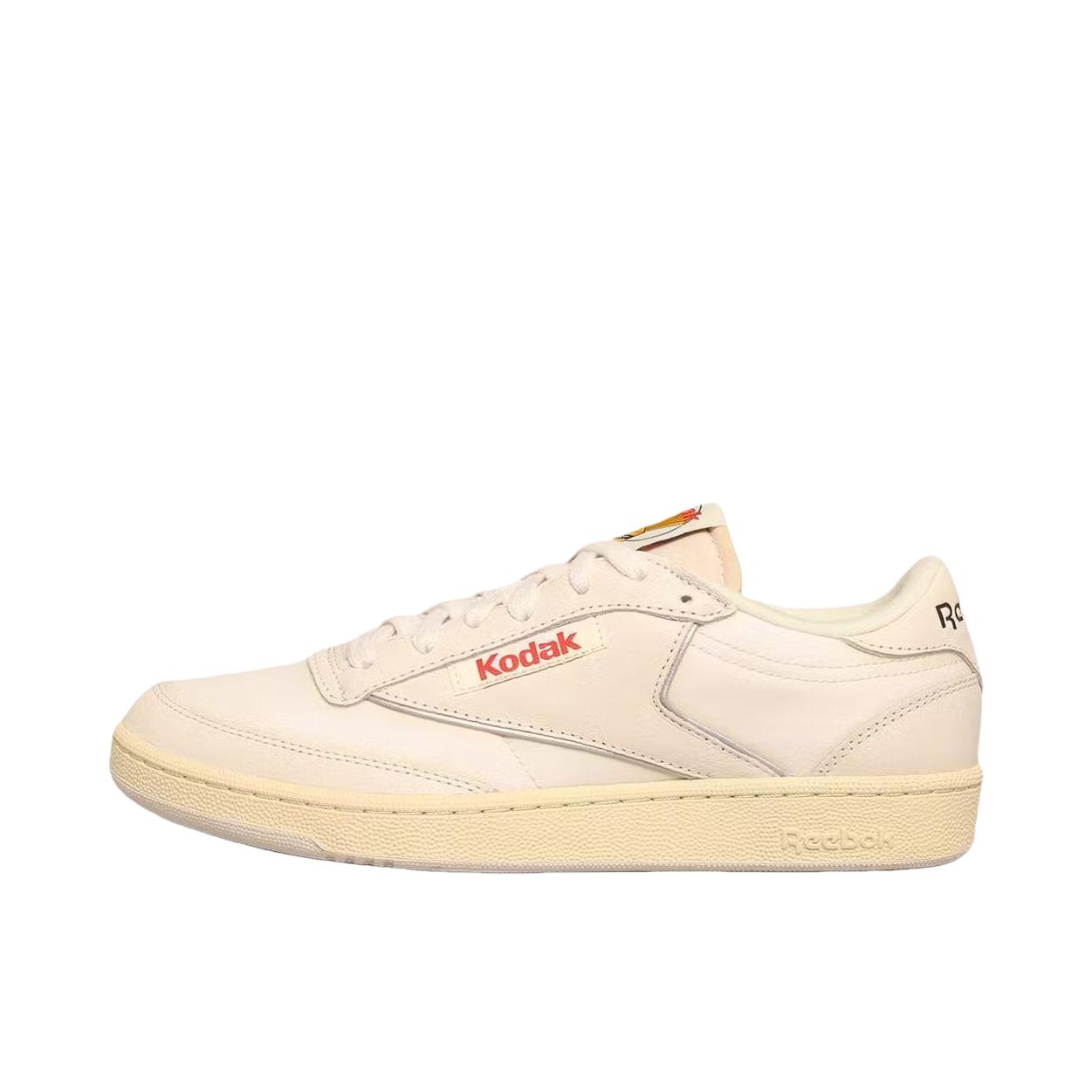 推荐商品：Reebok/锐步 Club C 85 经典复古 防滑耐磨 防水 运动 脏脏鞋 板鞋 浅米色/红色