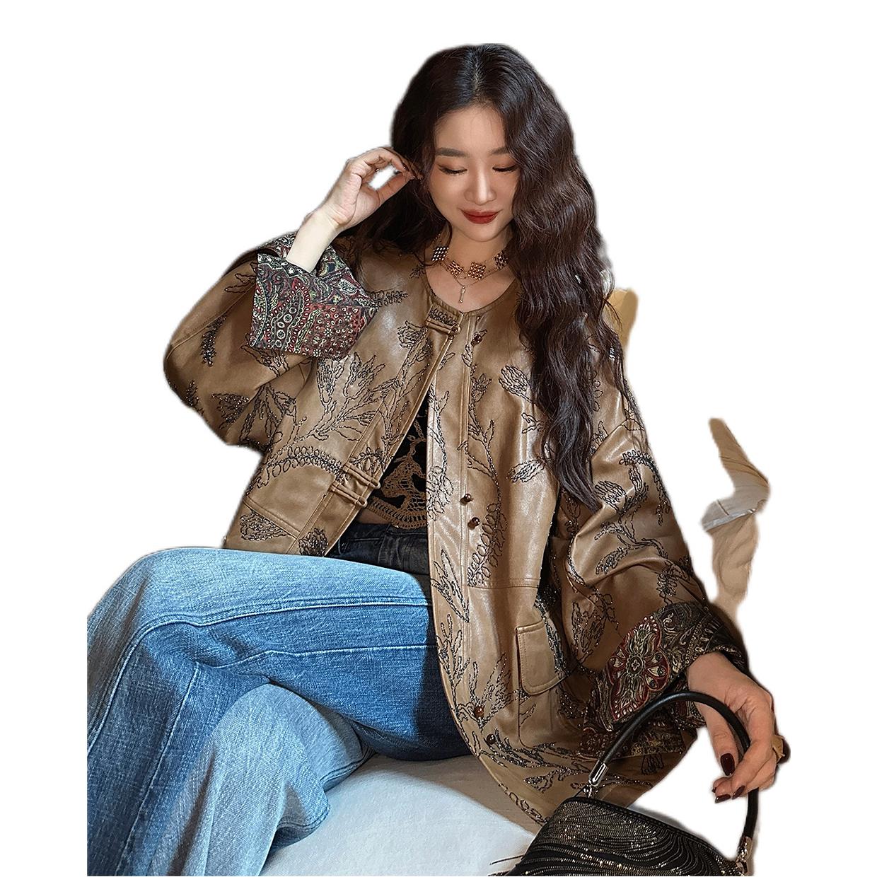 推荐商品：三吉黑花 复古国风酷飒风长袖皮衣 女装 褐