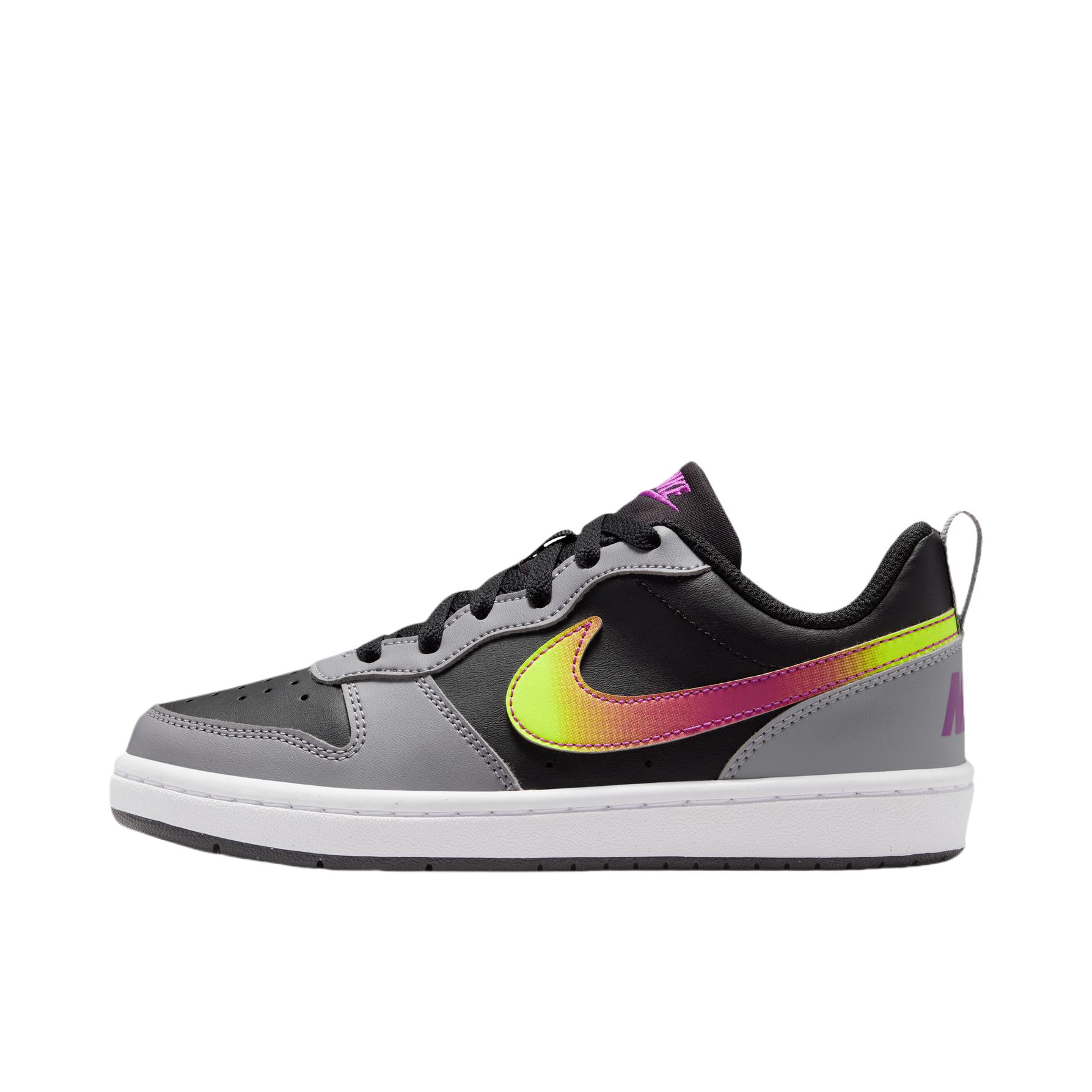 推荐商品：Nike Court Borough 2 板鞋 复古时尚支撑舒适百搭轻便防滑 大童/像素风暴