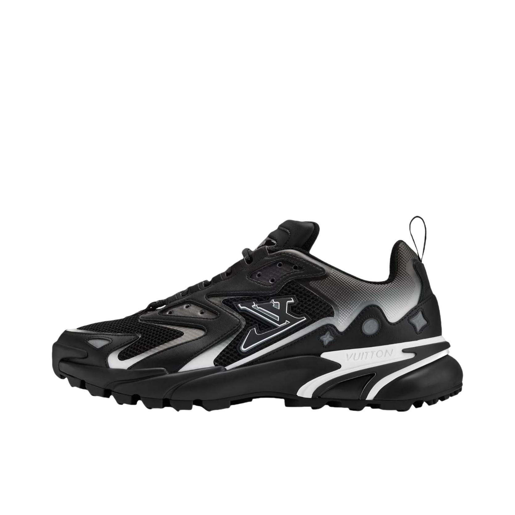 推荐商品：Louis Vuitton Runner Tatic系列 网布 时尚 圆头 耐磨 运动休闲鞋 深黑色 