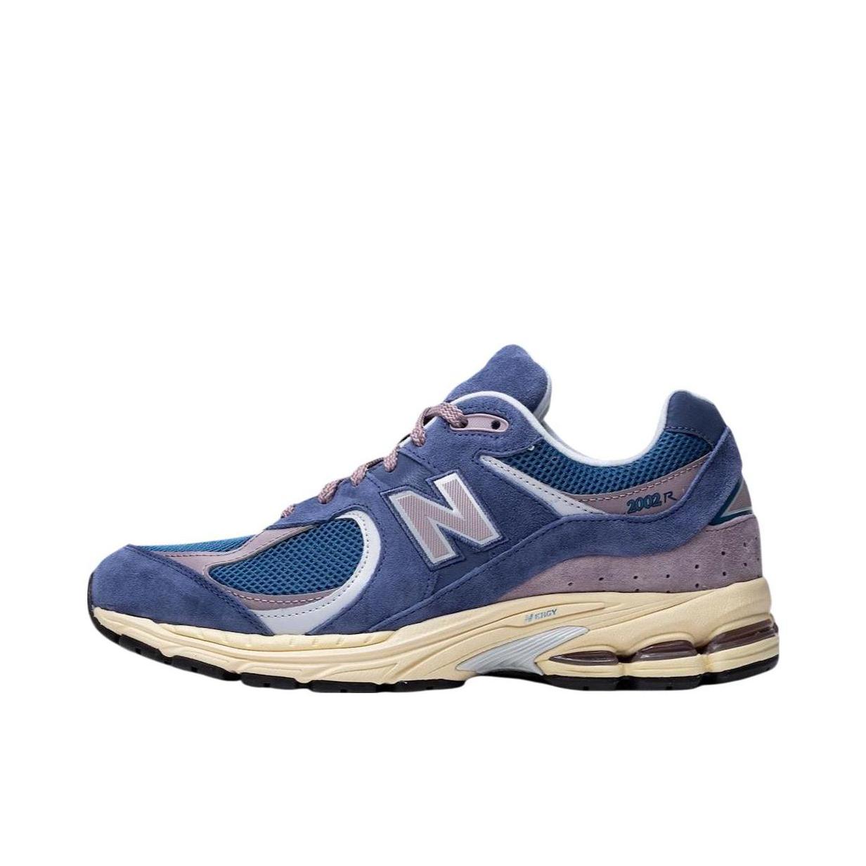 推荐商品：New Balance 2002R 跑鞋 缓震防滑耐磨透气复古拼接防水气垫慢跑支撑 蓝色/米色