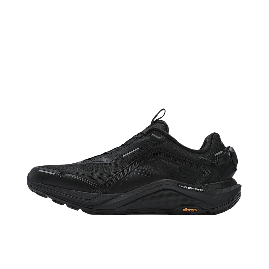 推荐商品：FILA/斐乐 BOA WOLF 2+ 户外鞋 越野跑鞋 舒适百搭减震防滑低帮织物旋钮 女款/加绒/黑色