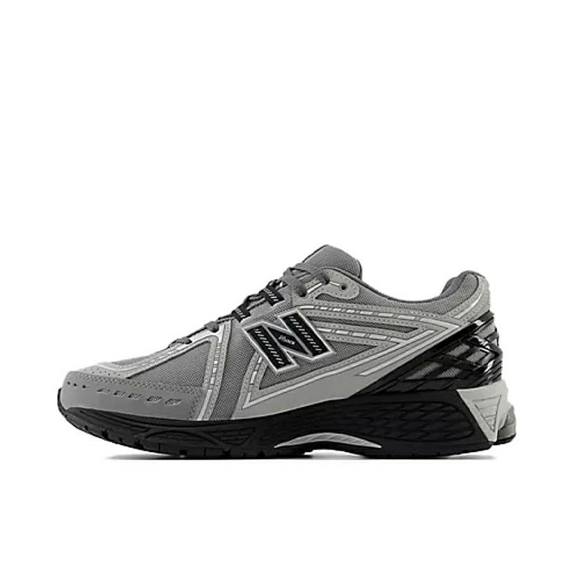 推荐商品：【陈康同款】New Balance 1906R 跑鞋 网面透气防滑耐磨轻便复古防水运动贴合 D宽/城堡石与雨云/黑色