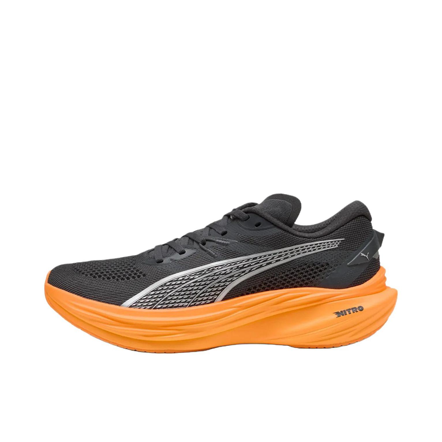 推荐商品：Puma/彪马 Deviate Nitro 3 透气缓震 舒适百搭 碳板 氮气科技 长跑 跑鞋 暗灰色 
