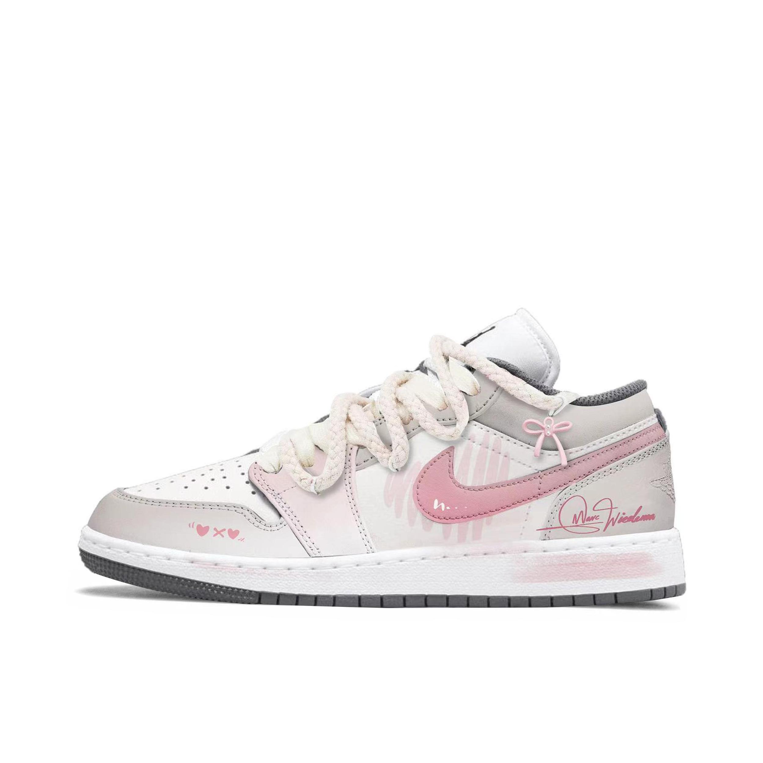 推荐商品：【定制球鞋】Air Jordan 1 减震 耐磨 透气 平跟 复古 潮流 简约 包裹性 防滑 轻便 支撑 增高 板鞋 怦然心动/白色