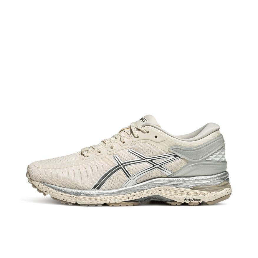推荐商品：Asics/亚瑟士 Metarun 跑鞋 回弹稳定支撑轻便透气耐磨防滑轻质运动马拉松 女款/米色/白色 