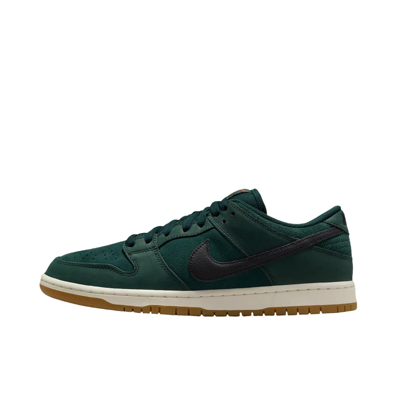 推荐商品：Nike Dunk 板鞋 经典复古百搭 SB/墨绿色/白色/棕色