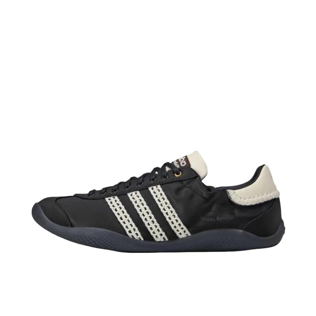 推荐商品：adidas Originals KARINTHA 运动休闲鞋 低帮百搭轻便舒适 WALES BONNER联名/黑色