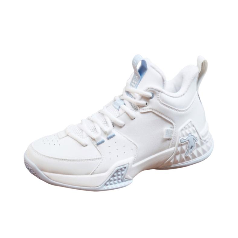 推荐商品：乔丹体育 绝杀1.0 减震回弹 防滑耐磨 网面 舒适百搭 篮球鞋 XM35210121F 加绒/乔丹白/冰川蓝