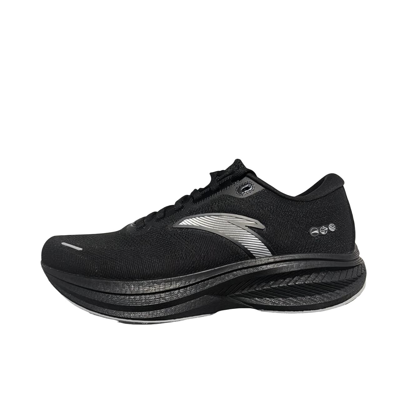 推荐商品：安踏 冠军3 跑鞋 舒适百搭透气轻便氮科技尼龙板加厚体测训练缓震越野长距离回弹 秋季版/基础黑