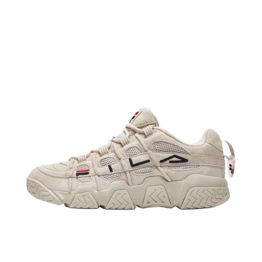 推荐商品：FILA/斐乐 Barricade 休闲时尚 复古 减震耐磨 舒适透气 轻便防滑 织物 合成革 面包鞋 老爹鞋 女款/米色/红色