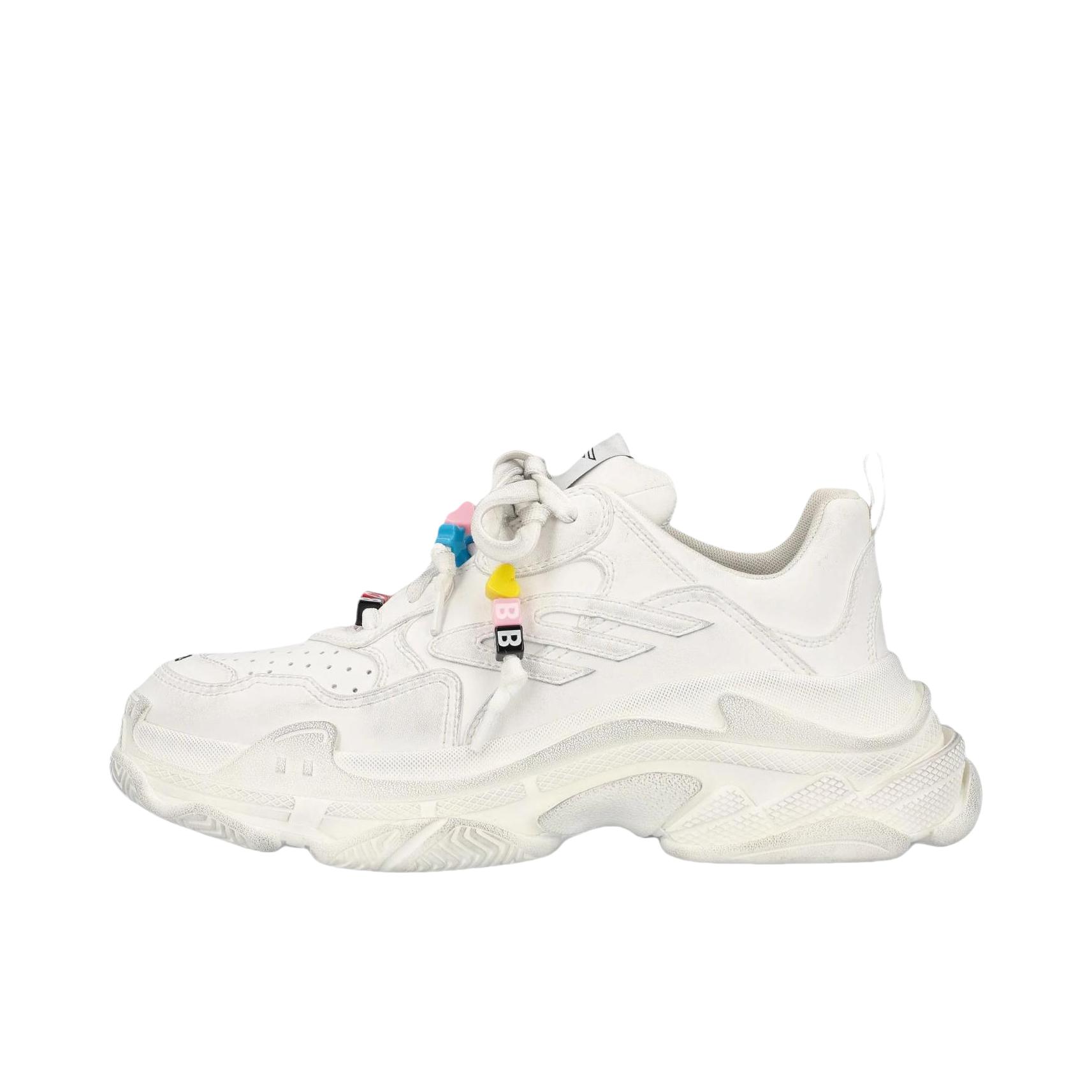 推荐商品：Balenciaga/巴黎世家  Triple S Sporty  圆头 系带  低帮  厚底  老爹鞋 白色