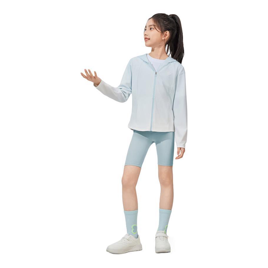 推荐商品：波司登童装 纯色薄款拉链连帽防晒衣 女中大童 T25052314 蓝白渐变