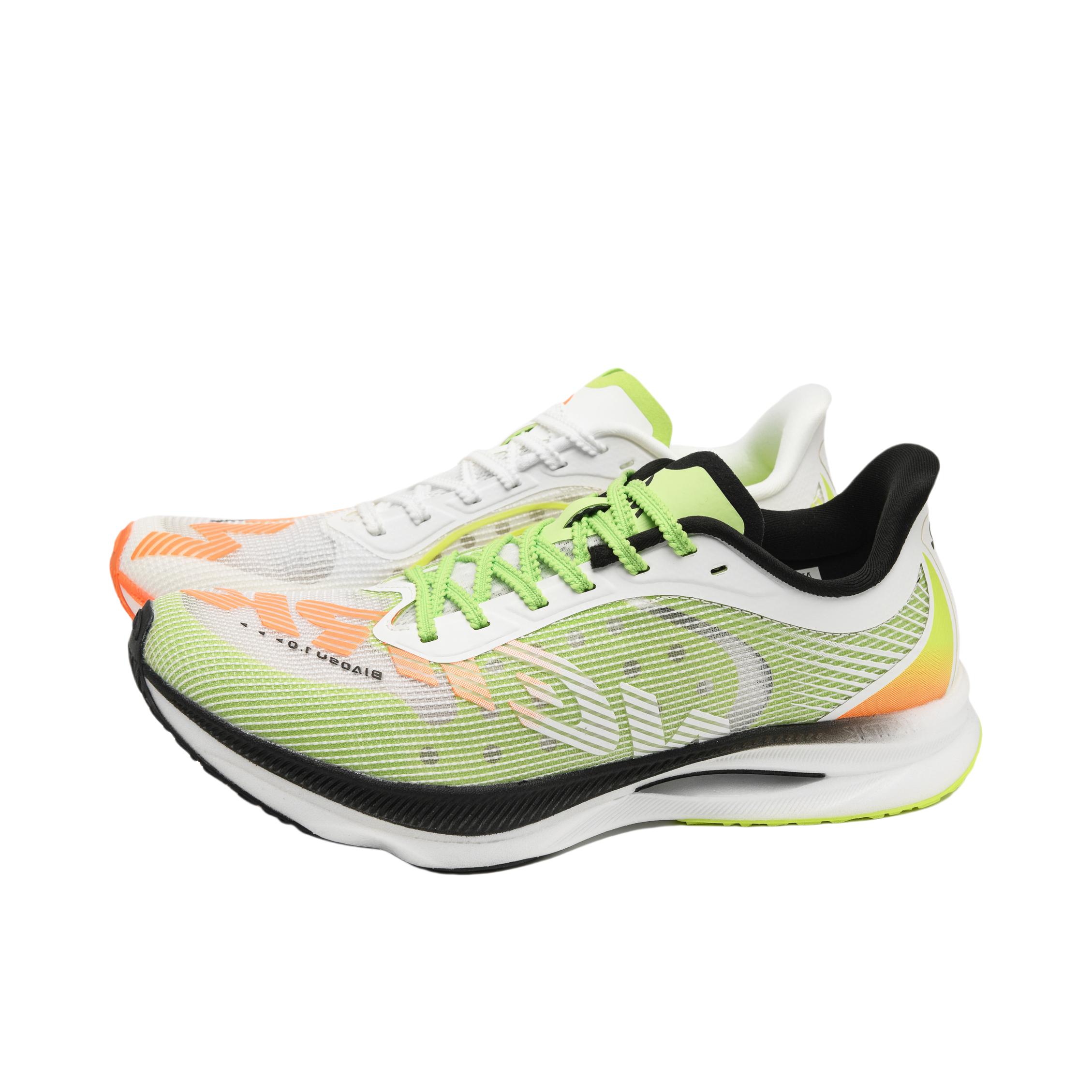 推荐商品：NeirK/内尔克 飞掠1.0 跑鞋 全掌体考跳远低帮 鸳鸯配色/绿肥橙瘦