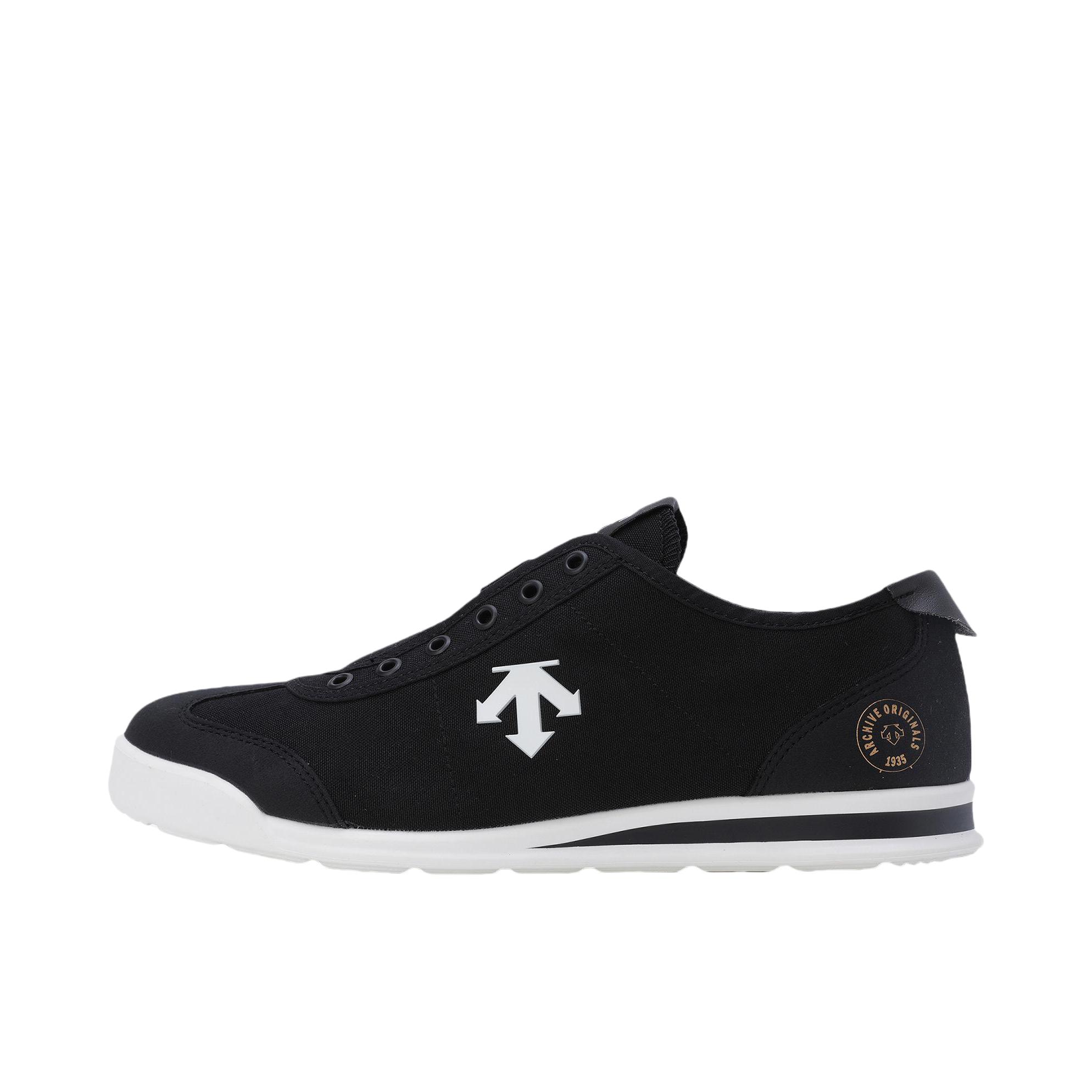 推荐商品：DESCENTE/迪桑特 Cron Tempo 防滑耐磨 减震透气 一脚蹬 休闲鞋 黑色