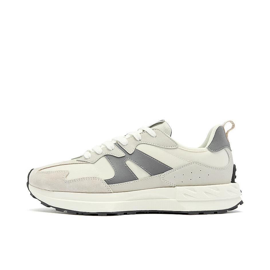 推荐商品：乔丹体育 独白3.0V2 防滑 低帮 厚底 系带 运动休闲鞋 月牙色/浮石色