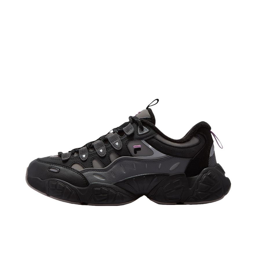推荐商品：FILA/斐乐 PINECONE 运动休闲鞋 加绒贴合系带低帮时尚 加绒/女款/深黑色/绒镍灰