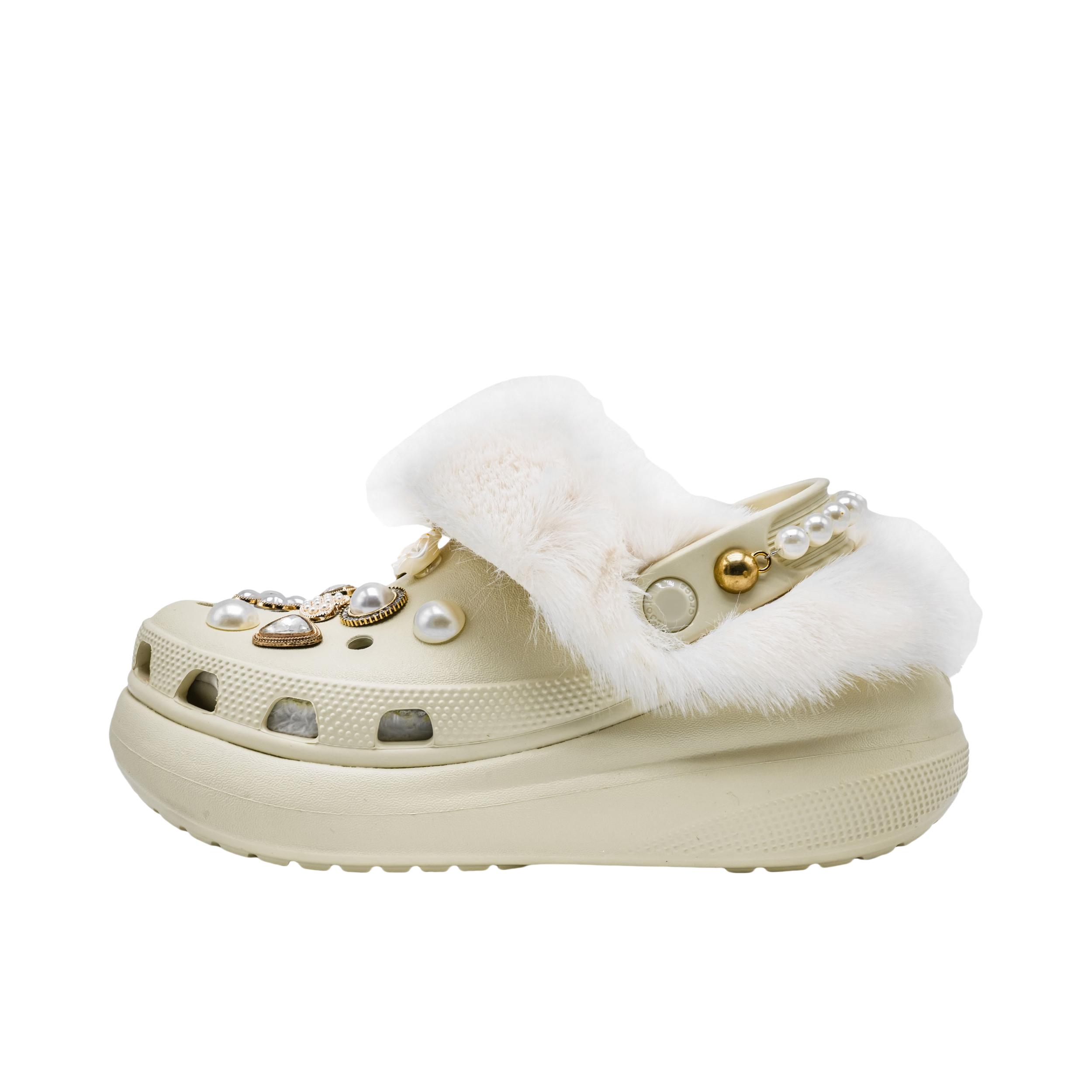 推荐商品：定制款 Crocs/卡骆驰 Classic Crush 凉鞋 解构风清凉风厚底增高舒适透气防滑耐磨百搭简约时尚潮流沙滩 甜蜜恋人