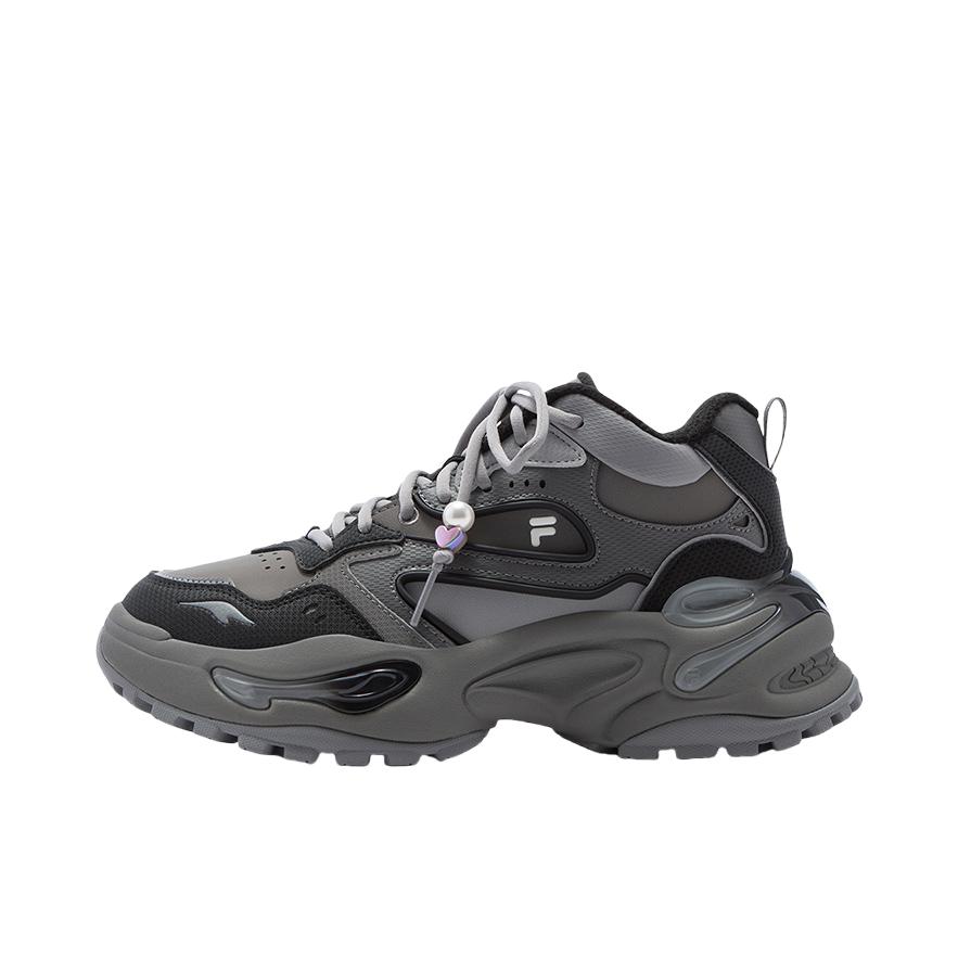 推荐商品：【赵露思同款】FILA/斐乐 软糖 时尚潮流 舒适百搭 防滑耐磨 运动休闲鞋 T12W511002F 加绒/女款/黑色/暴风雨灰 