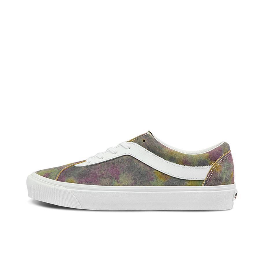 推荐商品：Vans/范斯 Bold Ni 板鞋 复古拼接经典舒适休闲防滑耐磨 绿色/白色