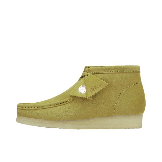 推荐商品：其乐 Wallabee 运动休闲鞋 舒适轻便耐磨圆头绒面革潮流复古厚底防水简约百搭时尚防滑 浅绿色/白色