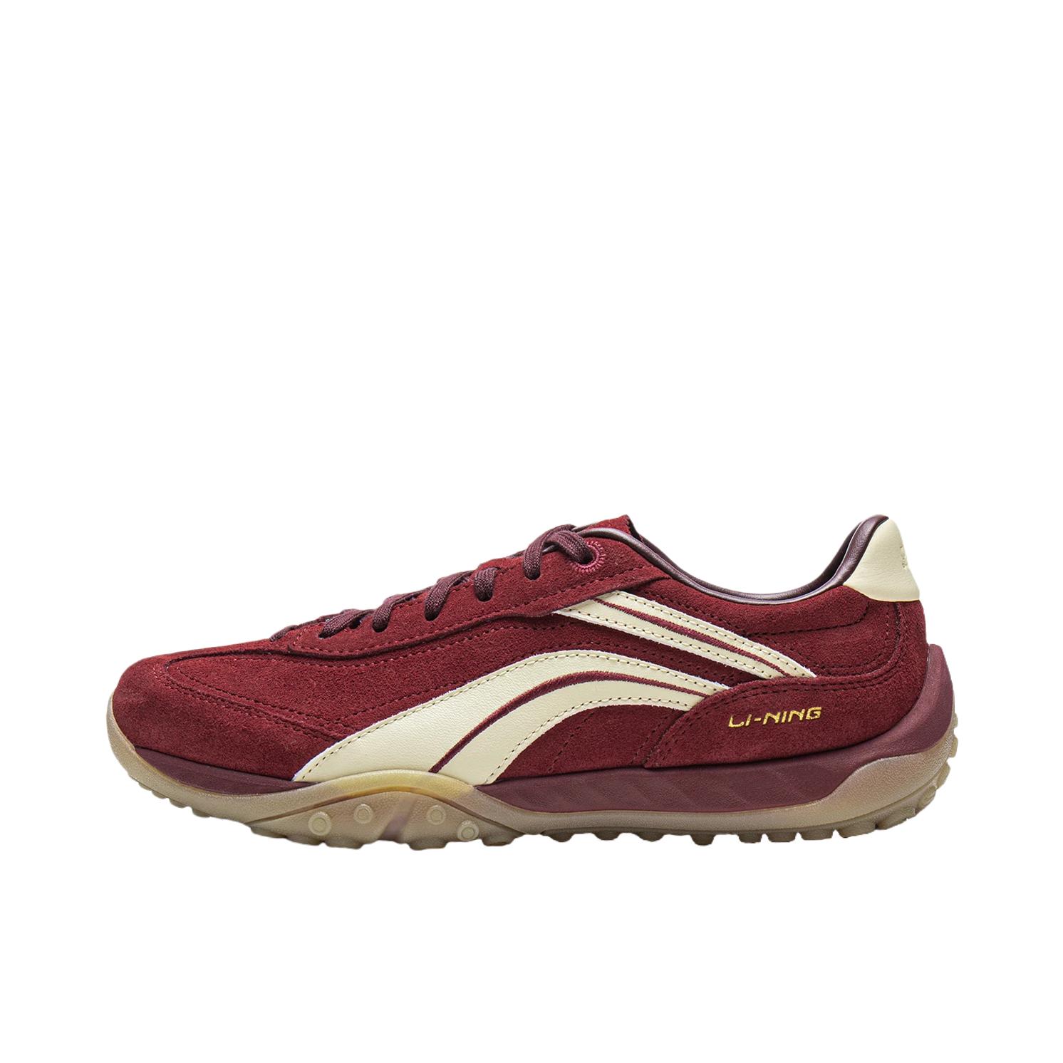 推荐商品：【孙颖莎同款】 李宁 心流 德训鞋 运动休闲鞋 牛皮革软弹复古防滑耐磨时尚薄底 复古红