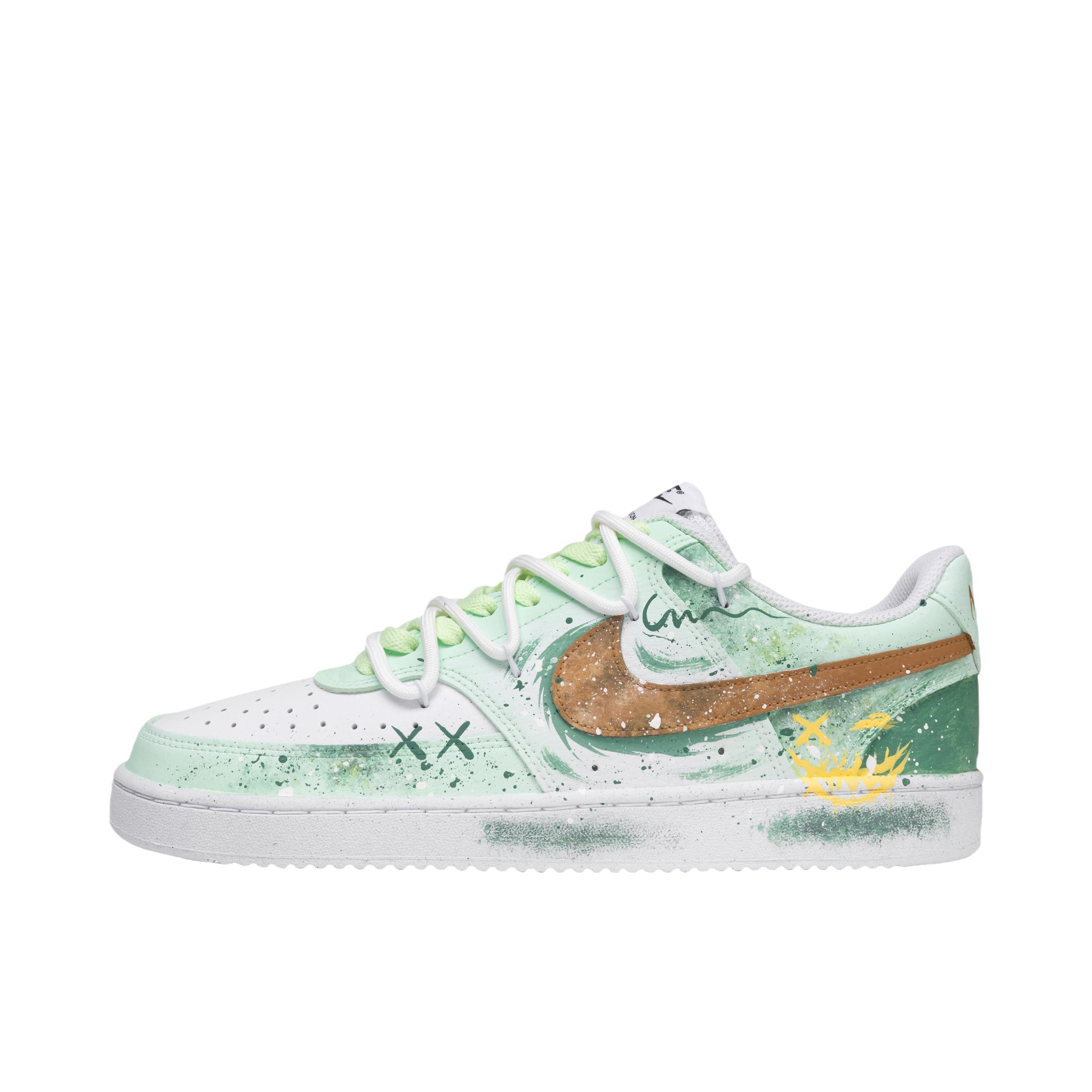 推荐商品：【定制球鞋】 Nike Dunk 板鞋 平跟系带防滑耐磨做旧高街简约百搭潮流复古美式 春野涂鸦