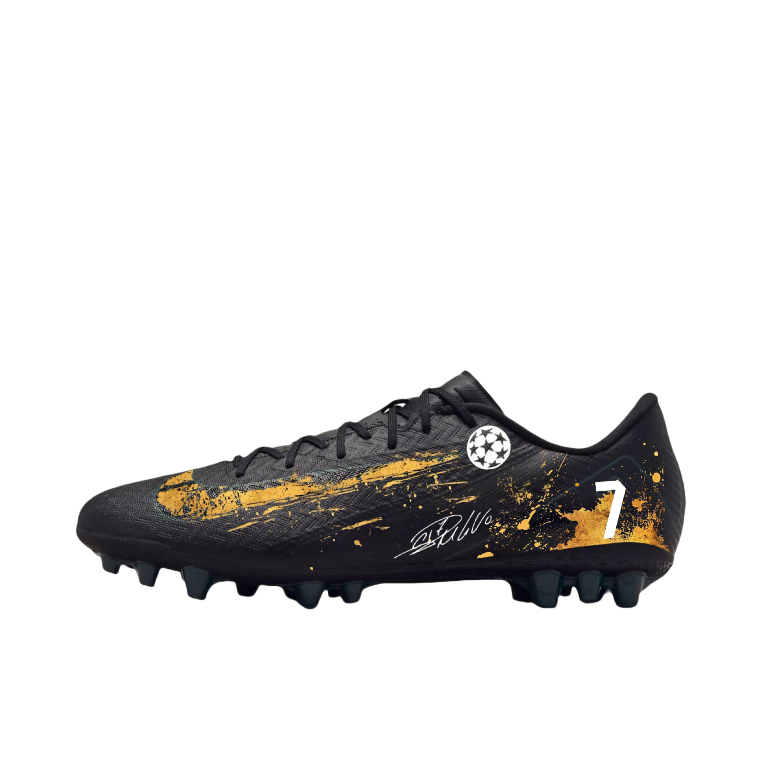推荐商品：定制款 Nike Mercurial Vapor 16 AG 足球鞋 胶质短钉人造草地低帮 绝杀时刻
