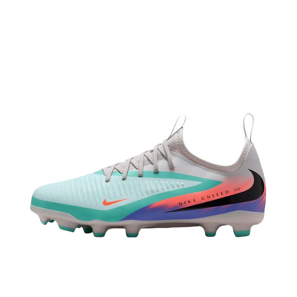 推荐商品：Nike United Phantom 6 Academy FG/MG 足球鞋 舒适百搭简约耐磨 大童/浅灰色/蓝色