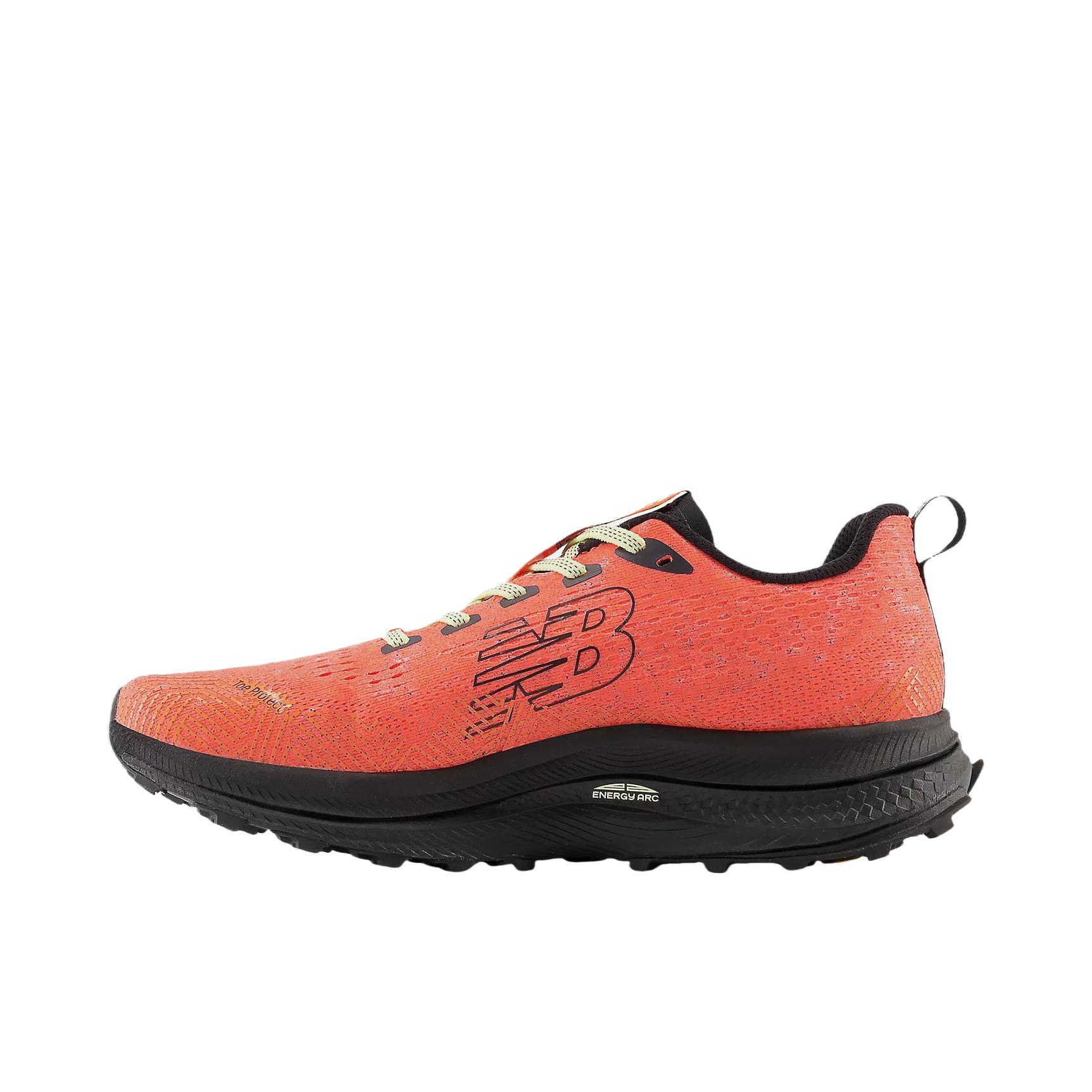 推荐商品：New Balance FuelCell SuperComp Trail 跑鞋 减震透气防滑耐磨低帮系带圆头 D宽/男款/橙红色