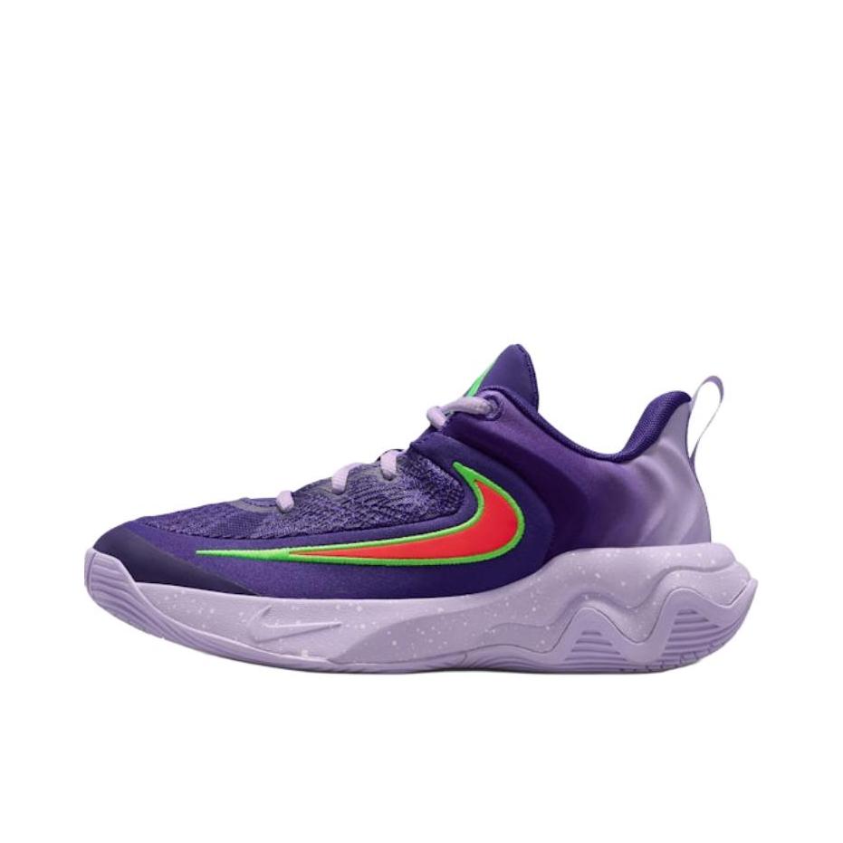 推荐商品：Nike Giannis lmmortality 4 字母哥支线4代 抓地 抗扭 实战 中帮 防滑耐磨 舒适透气 时尚百搭 篮球鞋 大童/紫色