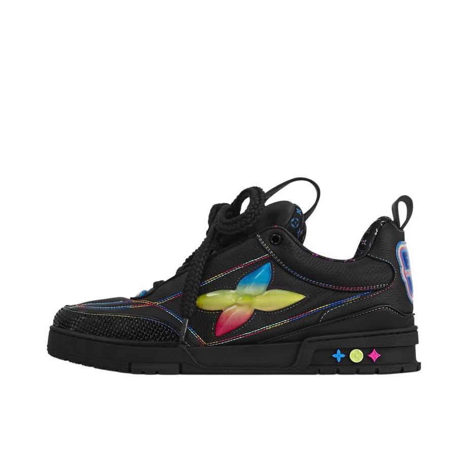 推荐商品：Louis Vuitton Skate系列 防滑 时尚潮流 休闲舒适 板鞋 墨黑色