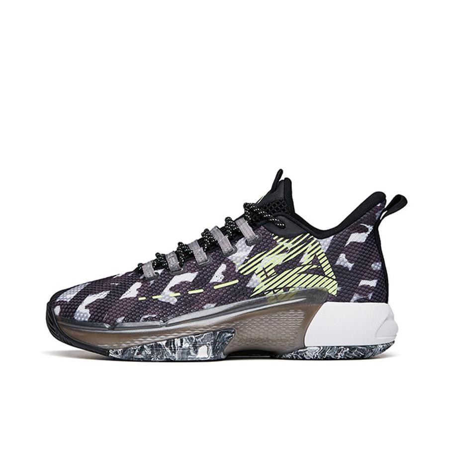 推荐商品：安踏 进击3 篮球鞋 实战防滑缓震舒适百搭 黑色/白色/沙暴灰