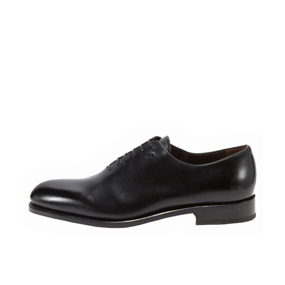 推荐商品：Salvatore Ferragamo 牛皮系带休闲皮鞋 020219 745215 亮黑色