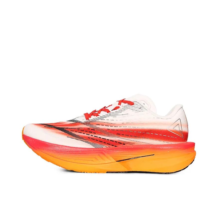 推荐商品：匹克 态极UP30 5.0 跑鞋 防滑耐磨舒适轻便碳板回弹提档升速包裹性体测马拉松冬季竞速减震训练全掌长跑 乳白色/橙色