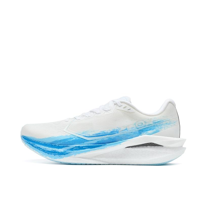 推荐商品：特步 260X3.0 跑鞋 竞速防滑橡胶碳板回弹 男款/经典白/微光蓝