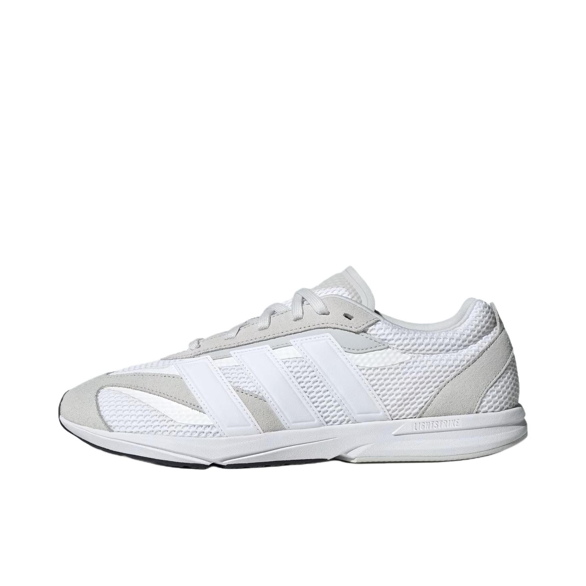 推荐商品：adidas LIGHTBLAZE LP 跑鞋 休闲轻运动耐磨轻便舒适百搭缓震轻量训练织物支撑 白色