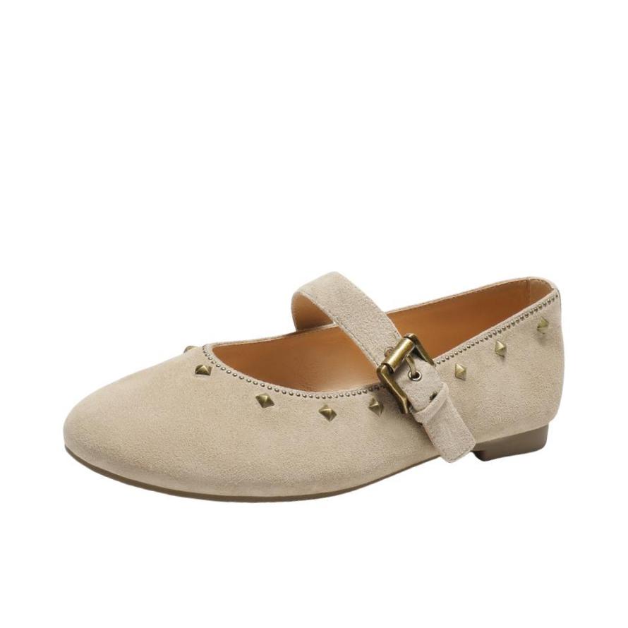 推荐商品：BELLE 单鞋 复古轻便薄底 WP022CQ5 杏色