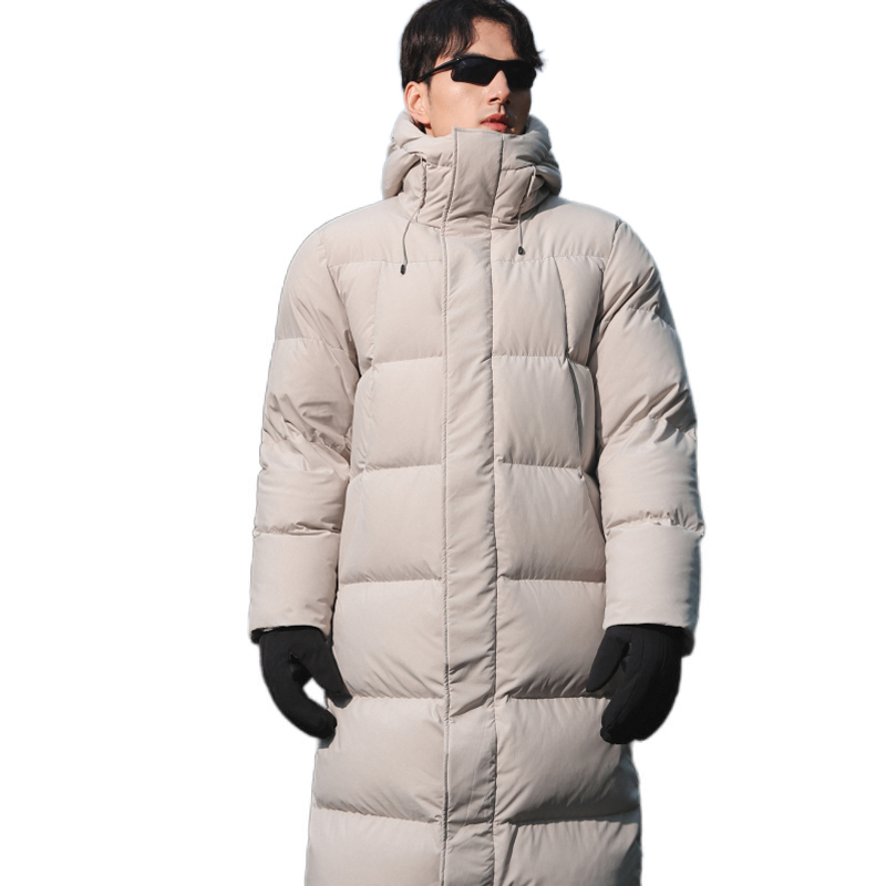 推荐商品：羽物出品 保暖长款鹅绒加厚连帽羽绒服 ME246019W7 米杏